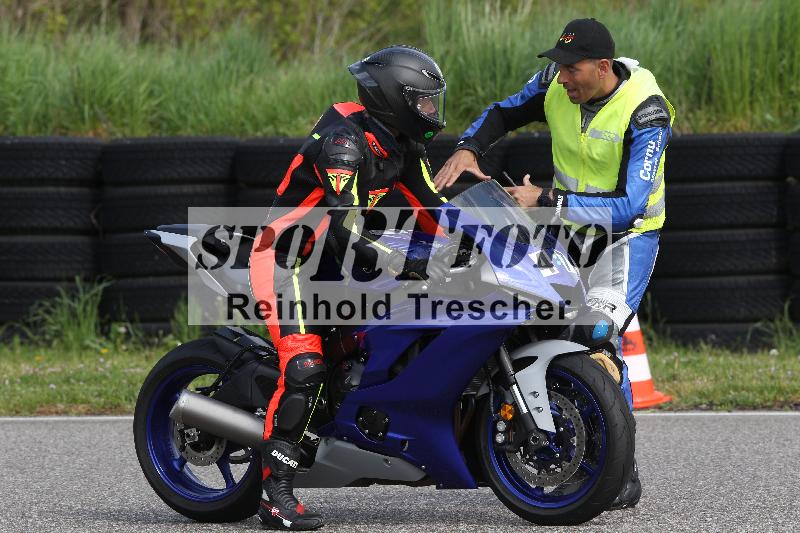 /Archiv-2025/10 23.04.2025 Cornu Master School ADR/gruen-vert/47